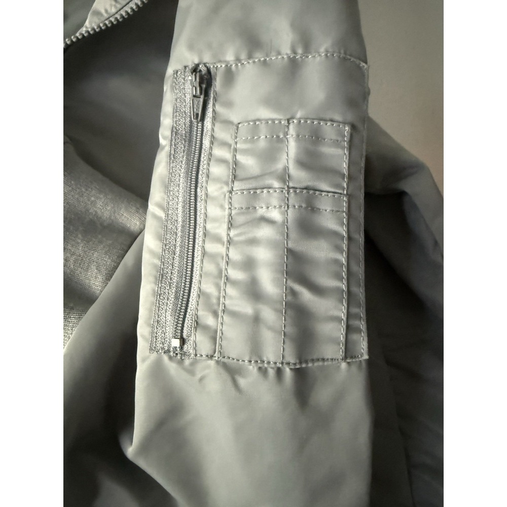 American Rag Nylon Jacket. Size Large. Outer Shell. Gray‎ Excellent Condition - Picture 2 of 6